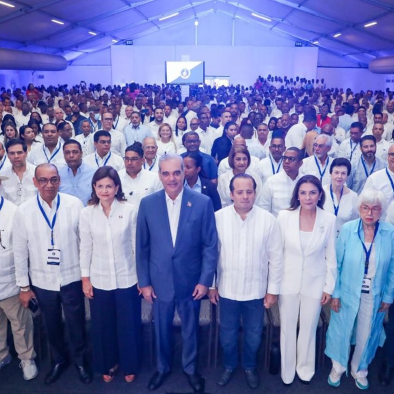 Abinader: “La unidad significa entender que hay algo más importante que nuestras diferencias: el futuro de la RD” Abinader: “La unidad significa entender que hay algo más importante que nuestras diferencias: el futuro de la RD”