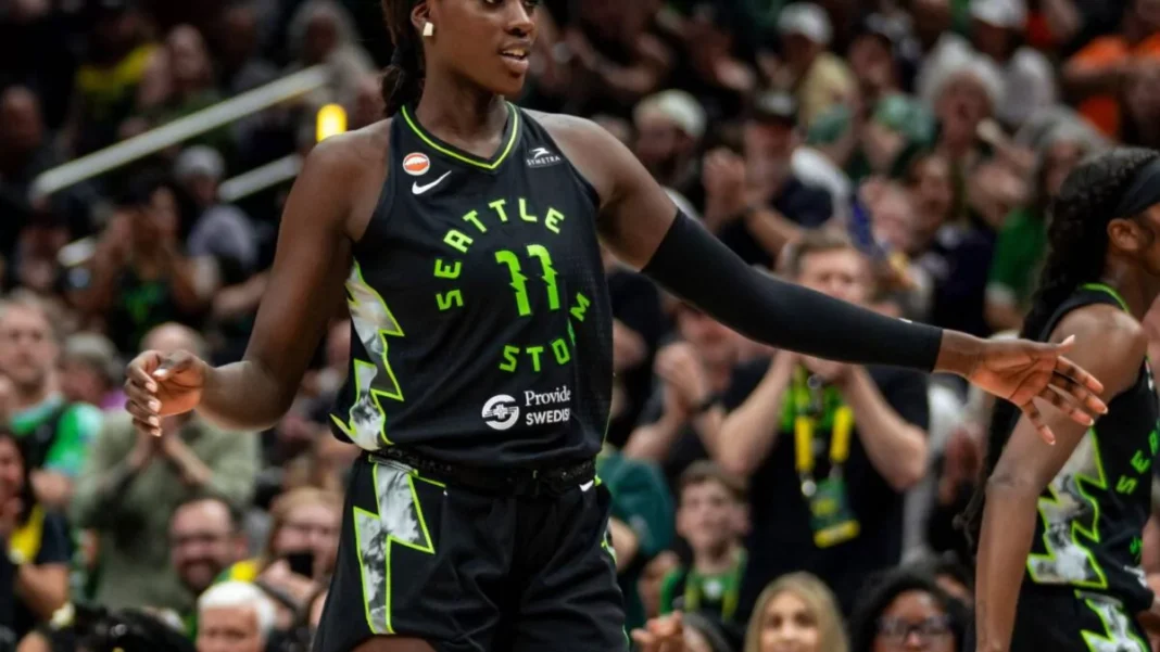 Las Dallas Wings pasan por encima de las Seattle Storm de Awa Fam Las Dallas Wings pasan por encima de las Seattle Storm de Awa Fam