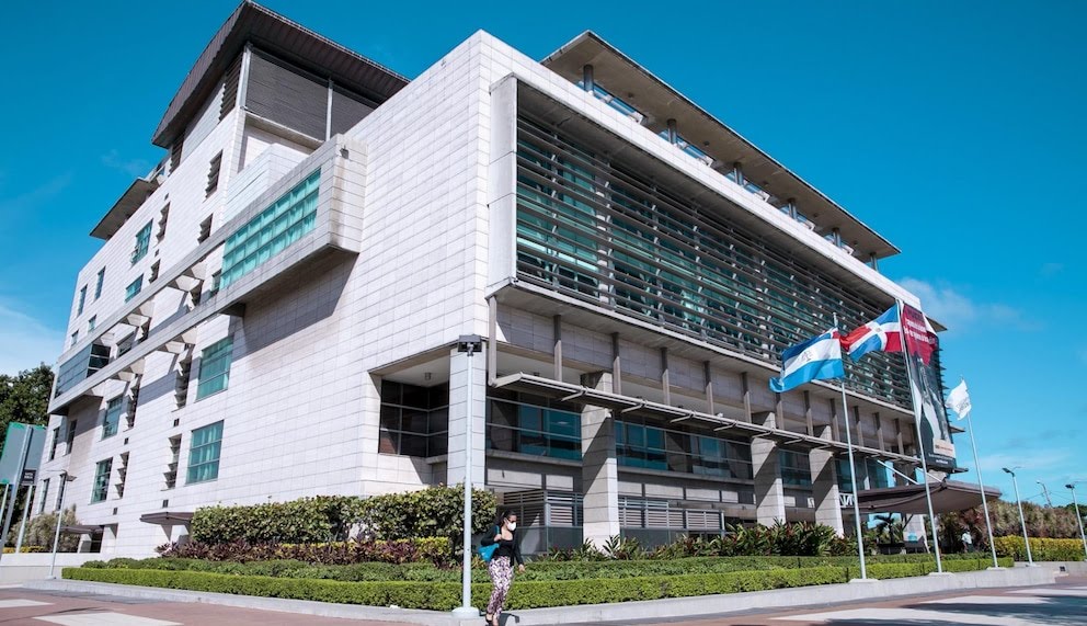 Ministerio Público dominicano presenta cargos por millonario fraude en el caso «Onco14» que afecta a SeNaSa y a pacientes con cáncer Ministerio Público dominicano presenta cargos por millonario fraude en el caso «Onco14» que afecta a SeNaSa y a pacientes con cáncer