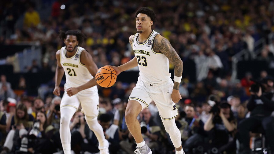 El dominicano Yaxel Lendeborg fue seleccionado por los Warriors en el draft de la NBA El dominicano Yaxel Lendeborg fue seleccionado por los Warriors en el draft de la NBA