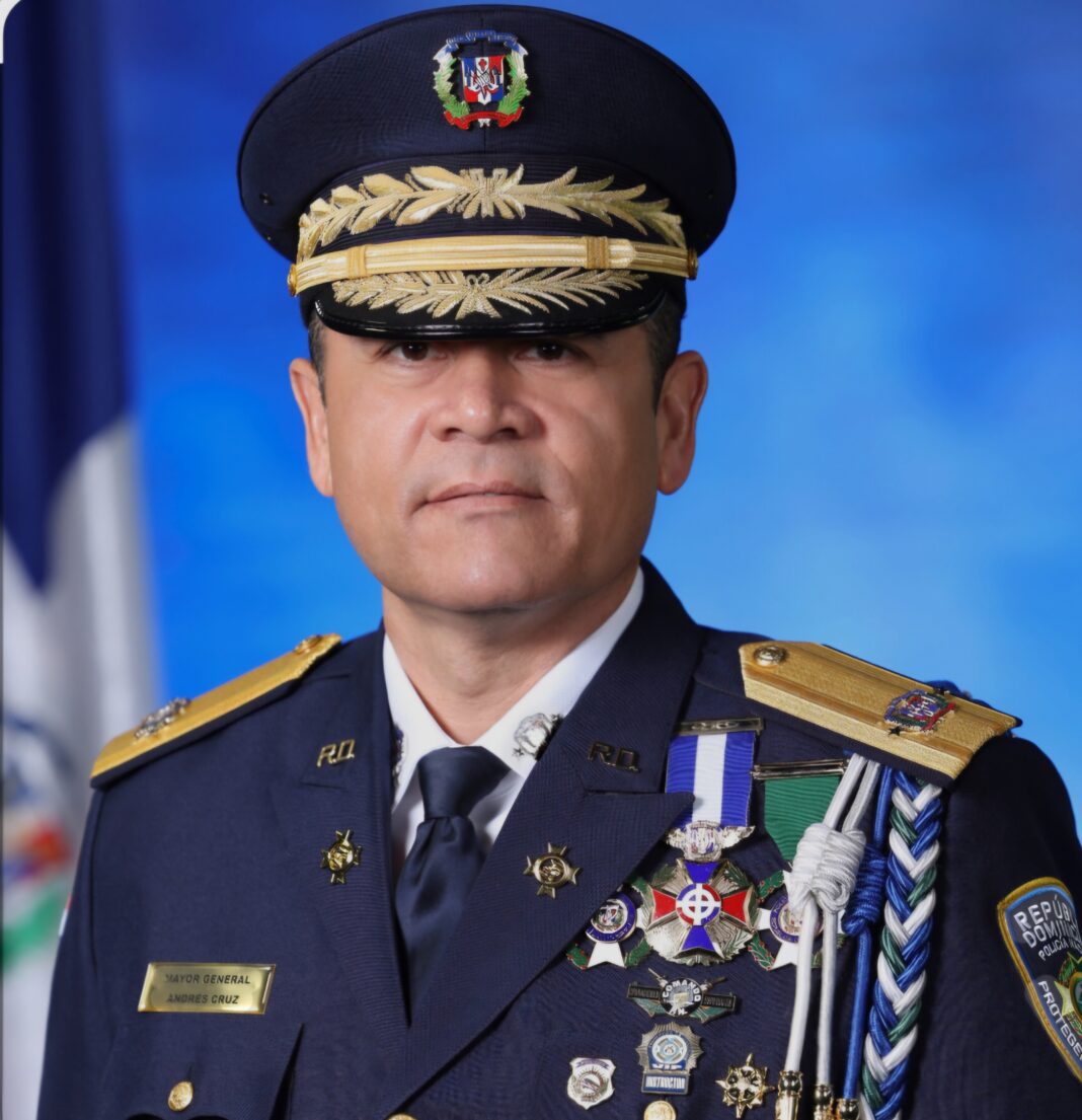 Al director General de la Policia Nacional Al director General de la Policia Nacional