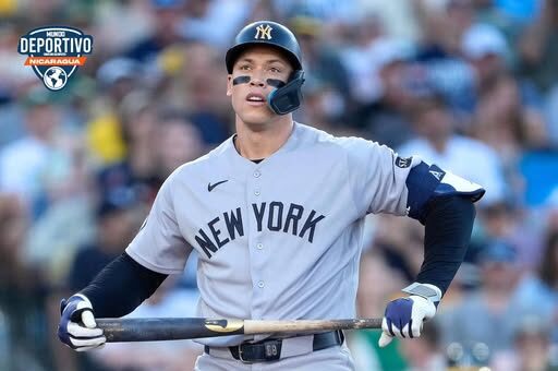 Los Yankees de Nueva York se mantienen cerca de Tampa Bay, líder de la tabla de posición de la división Este de la Liga Americana. Los Yankees de Nueva York se mantienen cerca de Tampa Bay, líder de la tabla de posición de la división Este de la Liga Americana.