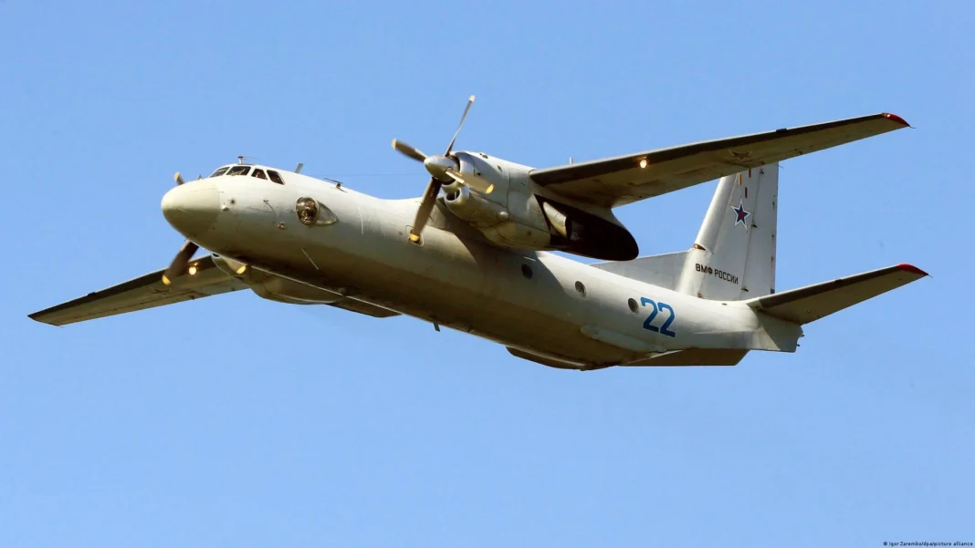 Cinco muertos en accidente de un avión de transporte militar en India Cinco muertos en accidente de un avión de transporte militar en India