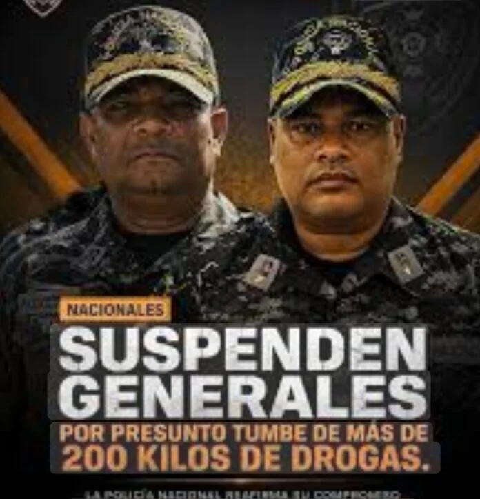 Suspenden a dos generales de la Policía por investigación sobre desaparición de más de 270 paquetes de cocaína en Haina, RD Suspenden a dos generales de la Policía por investigación sobre desaparición de más de 270 paquetes de cocaína en Haina, RD