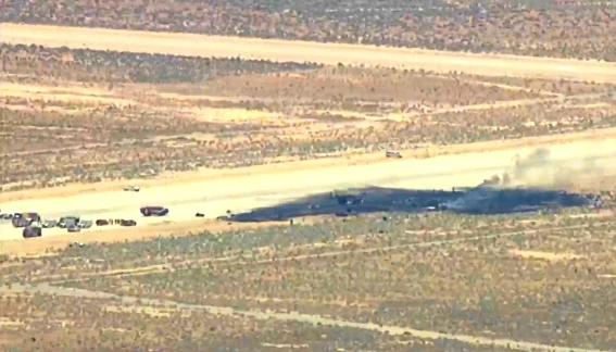 Se cree que 8 tripulantes murieron en el accidente de un bombardero B-52 en California Se cree que 8 tripulantes murieron en el accidente de un bombardero B-52 en California