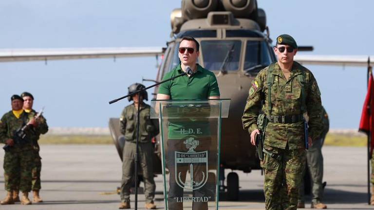 Daniel Noboa anuncia que militares extranjeros podrán desplegarse en Ecuador para combatir al narcoterrorismo Daniel Noboa anuncia que militares extranjeros podrán desplegarse en Ecuador para combatir al narcoterrorismo