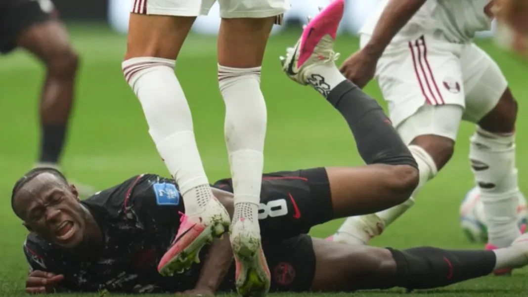 Dolor en Canadá: Ismael Koné sufre grave fractura de tibia y será operado de urgencia Dolor en Canadá: Ismael Koné sufre grave fractura de tibia y será operado de urgencia