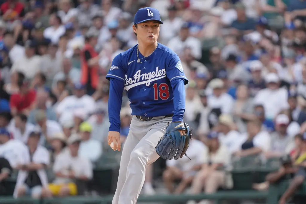 Yoshinobu Yamamoto, de los Dodgers, pierde un juego perfecto y luego un juego sin hits en la victoria sobre los White Sox. Yoshinobu Yamamoto, de los Dodgers, pierde un juego perfecto y luego un juego sin hits en la victoria sobre los White Sox.