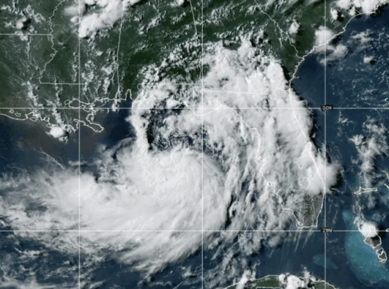 Se forma la tormenta tropical Bertha, que amenaza a la Costa del Golfo con lluvias torrenciales y fuertes ráfagas de viento Se forma la tormenta tropical Bertha, que amenaza a la Costa del Golfo con lluvias torrenciales y fuertes ráfagas de viento
