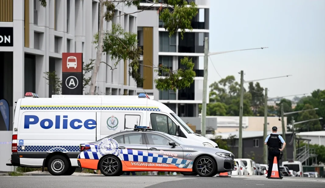 Detienen a extrabajador de guarderías acusado de abusar de más de 100 niños en Australia Detienen a extrabajador de guarderías acusado de abusar de más de 100 niños en Australia