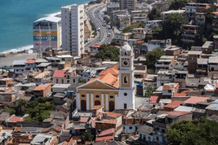 El llano y el litoral guaireño El llano y el litoral guaireño