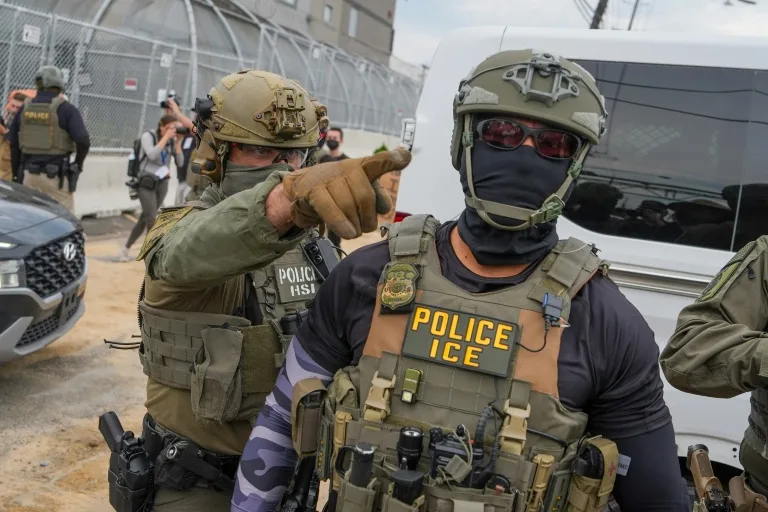 Un ciudadano mexicano muere baleado por un agente de inmigración en EEUU durante un operativo de detención en Texas Un ciudadano mexicano muere baleado por un agente de inmigración en EEUU durante un operativo de detención en Texas
