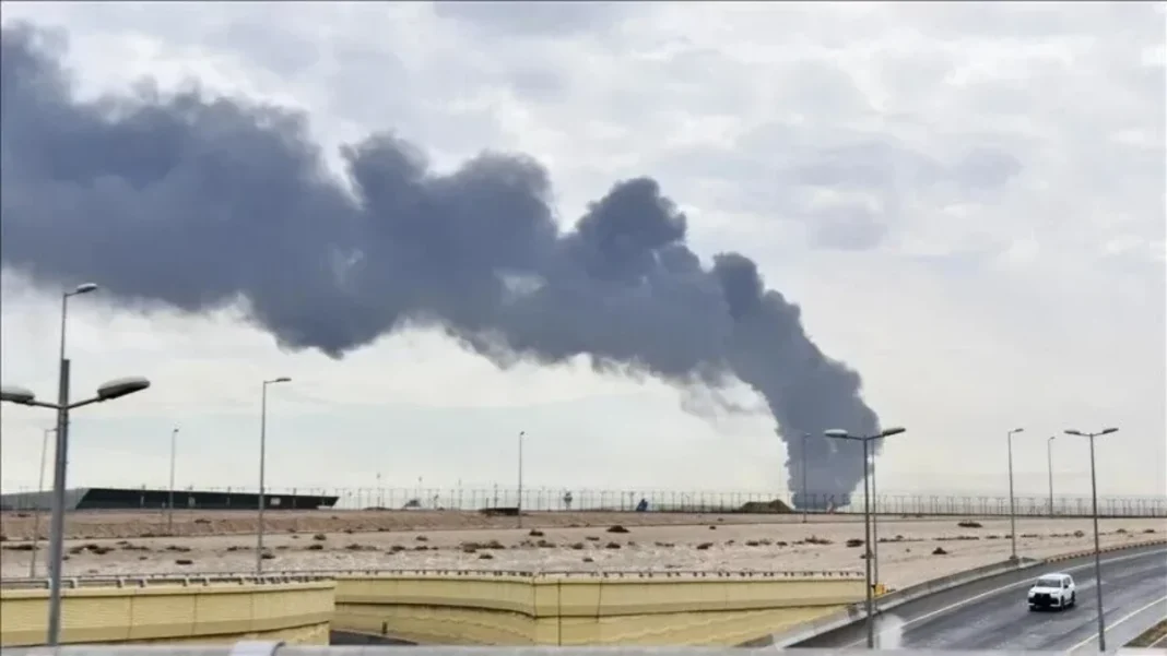 Irán asegura haber atacado infraestructura de Amazon en Baréin en respuesta a acciones de EE.UU. Irán asegura haber atacado infraestructura de Amazon en Baréin en respuesta a acciones de EE.UU.