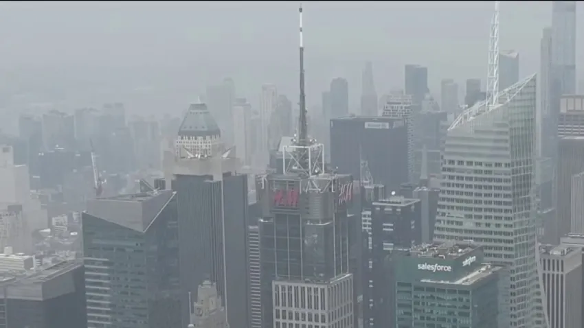 Sigue la mala calidad del aire en NY y NJ en medio del humo de los fuegos forestales en Canadá Sigue la mala calidad del aire en NY y NJ en medio del humo de los fuegos forestales en Canadá