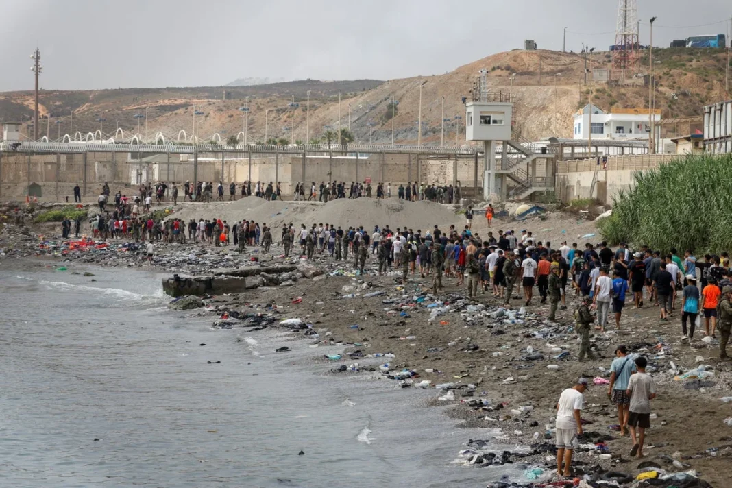 Crisis de Ceuta: Cómo la llegada de 60.000 migrantes al enclave español podría afectar a Europa continental y al Reino Unido Crisis de Ceuta: Cómo la llegada de 60.000 migrantes al enclave español podría afectar a Europa continental y al Reino Unido