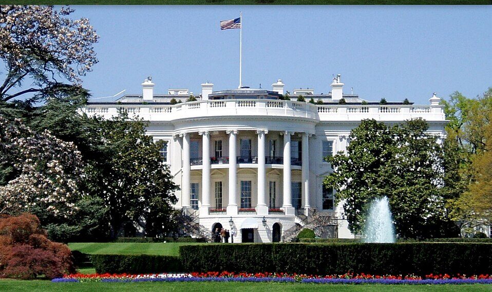 CNN, MS NOW y Politico notifican al gobierno de Trump que demandarán por su veto en la Casa Blanca CNN, MS NOW y Politico notifican al gobierno de Trump que demandarán por su veto en la Casa Blanca