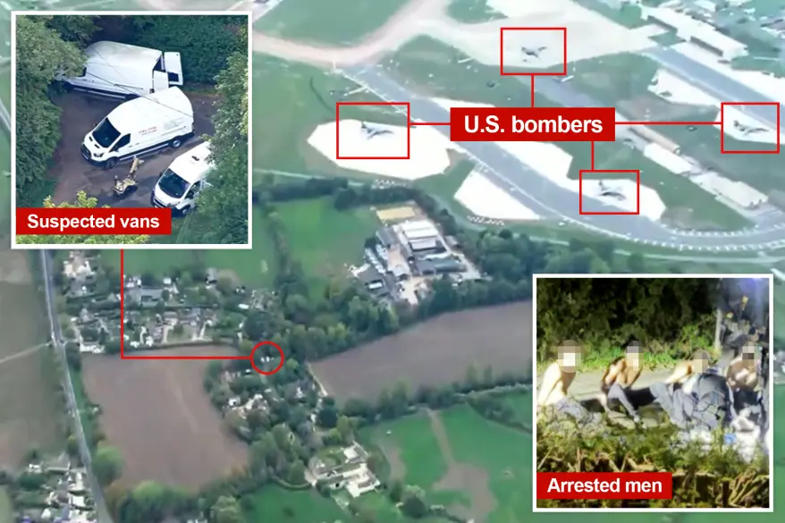 Sospechosos de terrorismo fueron desnudados tras «planear atentados con furgonetas bomba» en una base británica utilizada por la Fuerza Aérea de EE. UU. Sospechosos de terrorismo fueron desnudados tras «planear atentados con furgonetas bomba» en una base británica utilizada por la Fuerza Aérea de EE. UU.