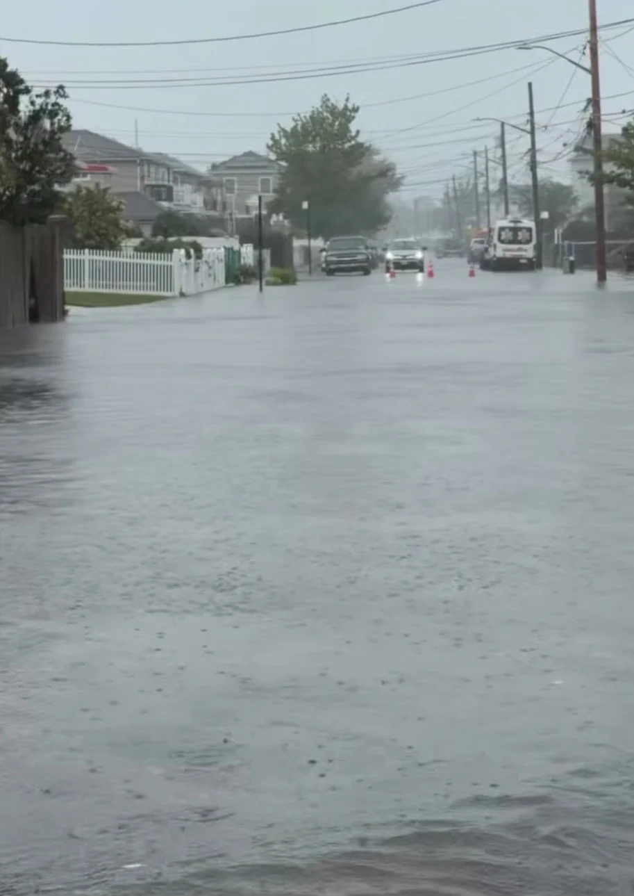 Lluvias e inundaciones persisten por nor’easter en el área de Nueva York; bajo alerta hasta el domingo Lluvias e inundaciones persisten por nor’easter en el área de Nueva York; bajo alerta hasta el domingo