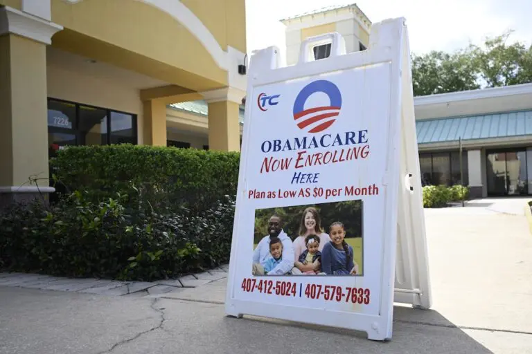 EEUU suspende Obamacare para 750,000 personas que se habrían inscrito de forma «fraudulenta» EEUU suspende Obamacare para 750,000 personas que se habrían inscrito de forma «fraudulenta»