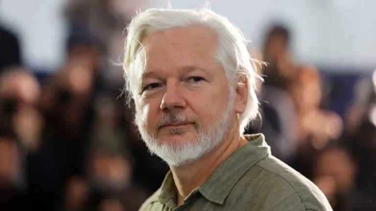 Segunda Venida de Assange Segunda Venida de Assange