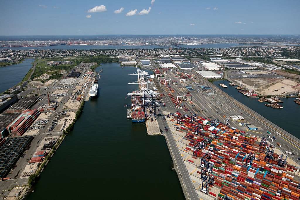 La aduana impide que más de 600 coches robados salgan del puerto de Newark., Nueva Jersey La aduana impide que más de 600 coches robados salgan del puerto de Newark., Nueva Jersey