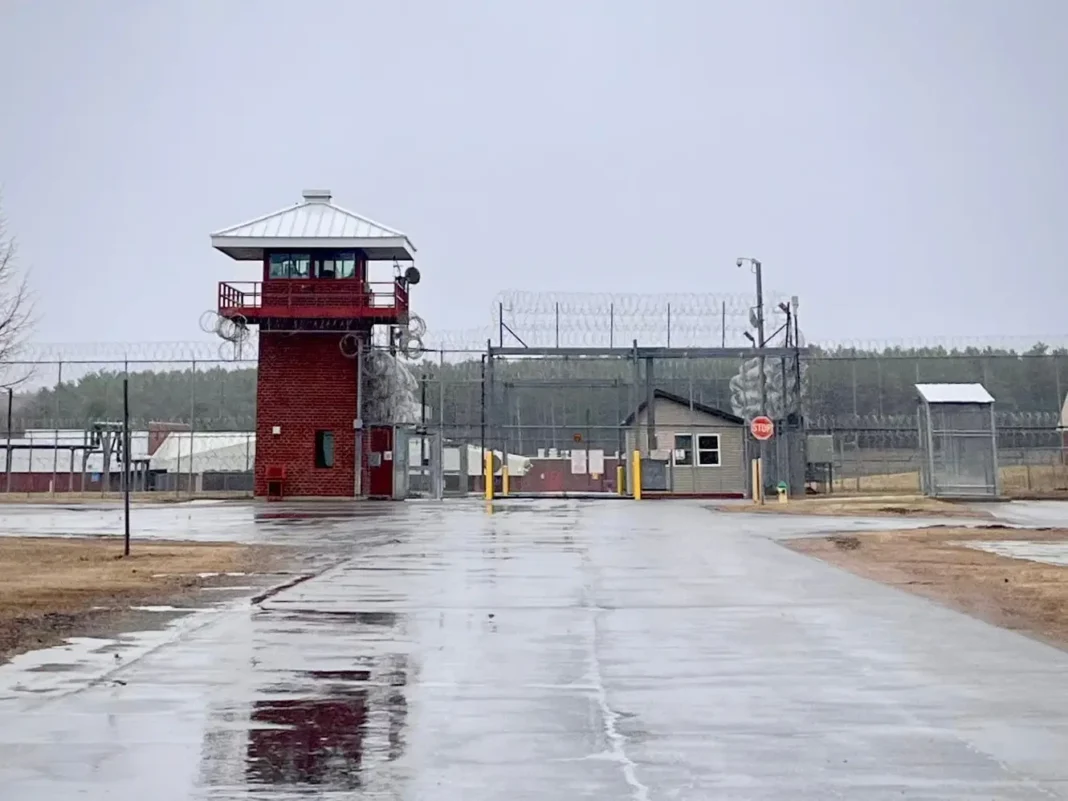 El sistema penitenciario de Nueva York está en crisis. Esto está provocando que el personal abandone sus puestos de trabajo El sistema penitenciario de Nueva York está en crisis. Esto está provocando que el personal abandone sus puestos de trabajo