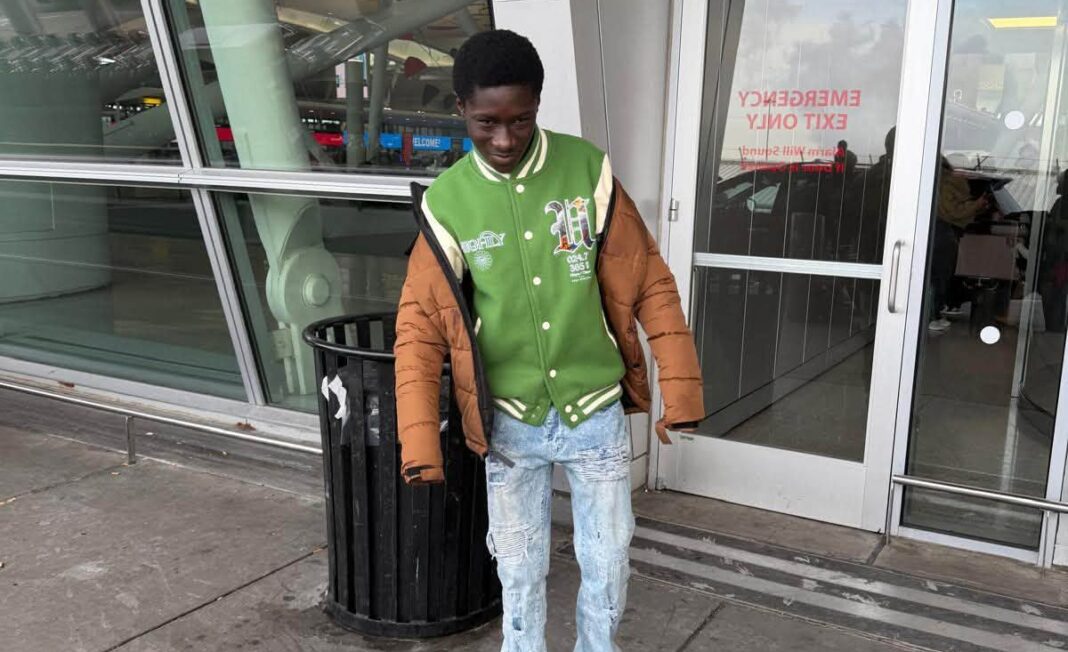 El acoso escolar podría estar relacionado con la muerte de un joven de 15 años en NYC, dice su padre El acoso escolar podría estar relacionado con la muerte de un joven de 15 años en NYC, dice su padre