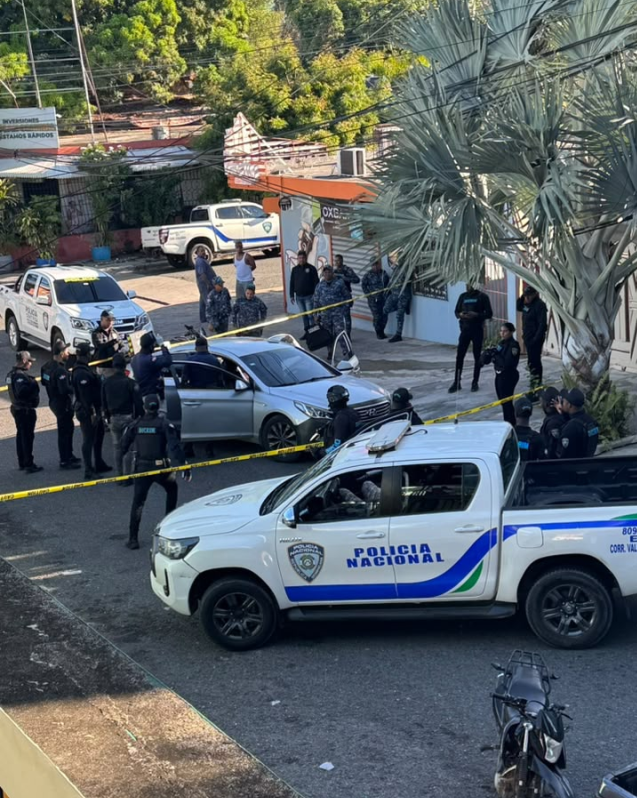 Taxista muerte en capital dominicana al tirarse del vehiculo tras intento de atraco por parte delincuentes Taxista muerte en capital dominicana al tirarse del vehiculo tras intento de atraco por parte delincuentes