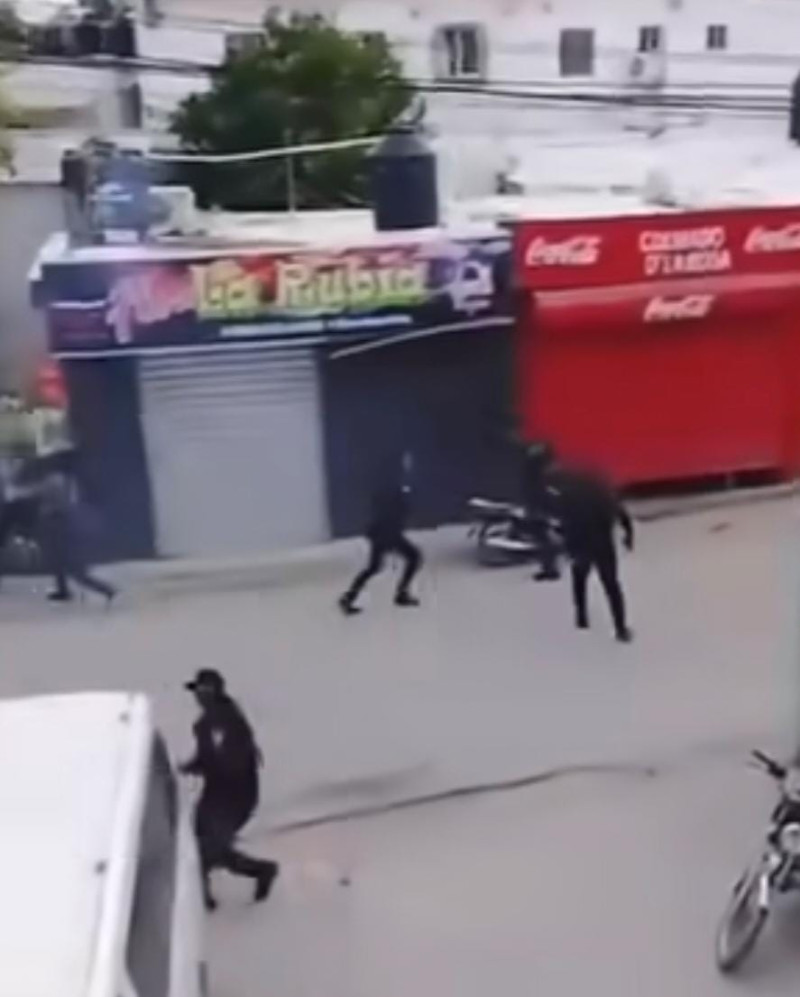 Decenas de haitianos se rebelan y atacan en Punta Cana, en el este República Dominicana Decenas de haitianos se rebelan y atacan en Punta Cana, en el este República Dominicana