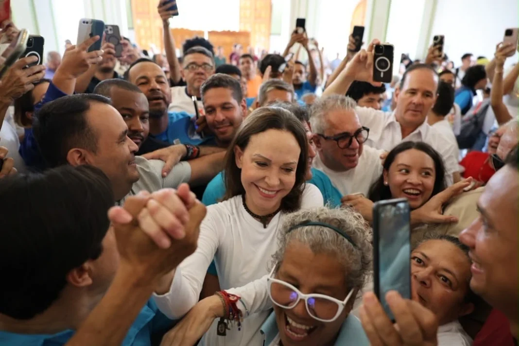 Líder opositora venezolana, María Corina Machado, llega al país Líder opositora venezolana, María Corina Machado, llega al país