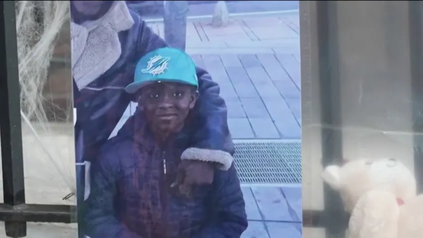 Niño de 11 años muere tras incendio en El Bronx: sus hermanos, padre y madrastra luchan por sus vidas Niño de 11 años muere tras incendio en El Bronx: sus hermanos, padre y madrastra luchan por sus vidas