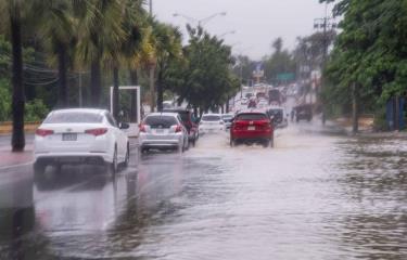 Educación suspende clases en centros escolares de zonas vulnerables por las lluvias en RD , mantienen 25 provincias en alerta Educación suspende clases en centros escolares de zonas vulnerables por las lluvias en RD , mantienen 25 provincias en alerta